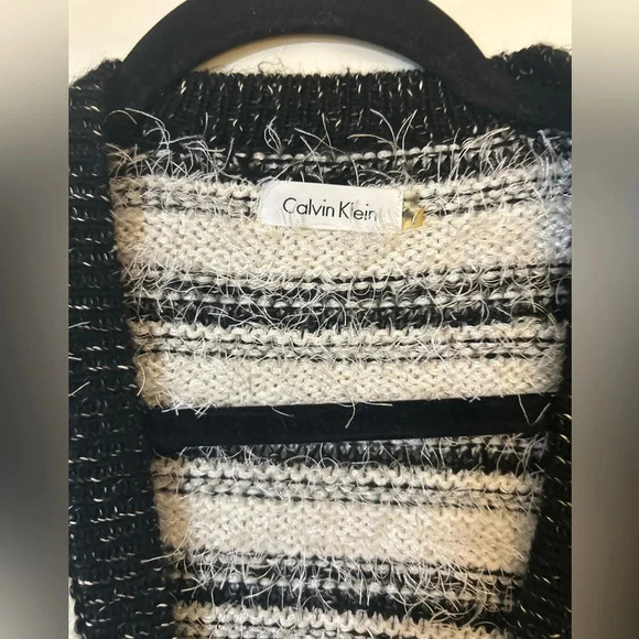 Coquette Girl Calvin Klein Black/White Stripe Textured Cardigan. Old Money. - Picture 2 of 7